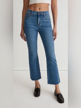 Madewell Mid Rise Kick Out Frayed Hem Jeans Size 29 Medium Blue Straight-Leg